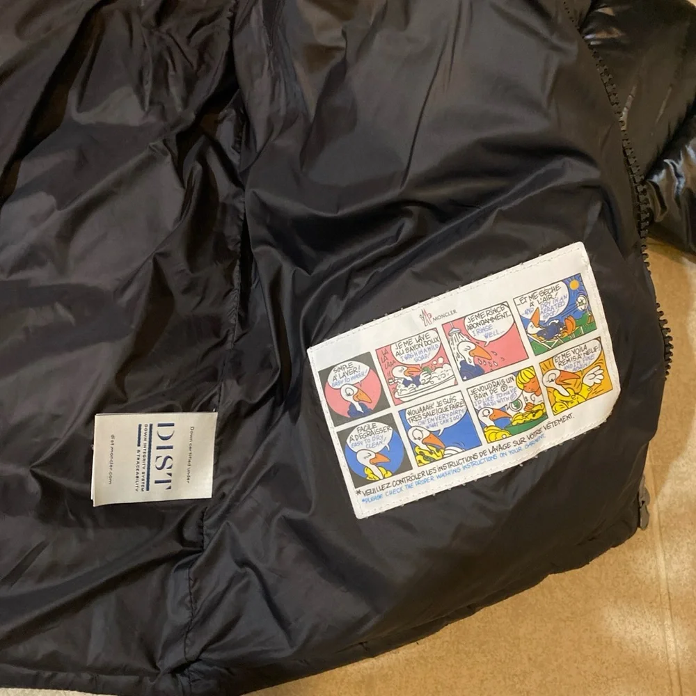 Moncler Glossy Black Puffer Jacket with Hood - Picture 2 of 3